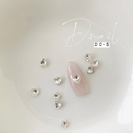 D.nail Decoration Stone DC-05 Heart Clear S 4x4mm 10P