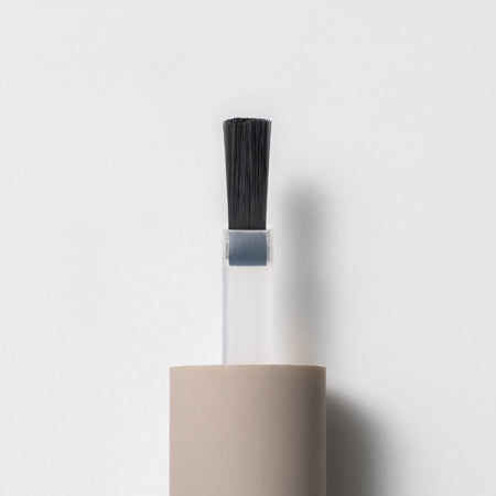 Oui Nails Non-wipe Matte Coat Brush: Long Square 8g