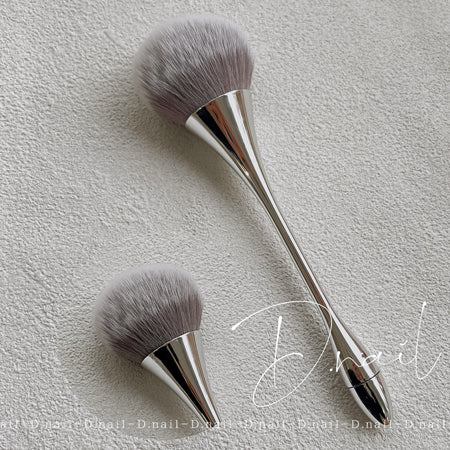 D.nail Dust Brush Extra-fine Bristles Silver