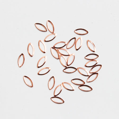 SHAREYDVA Mini-Leaf Inside Cutout Pink Gold 2x4mm 50p
