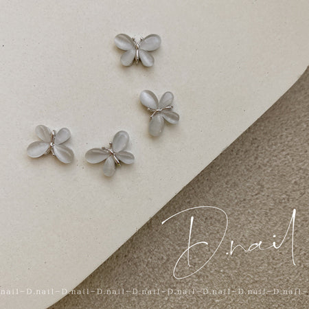 + D D.nail Silky Butterfly  Silver 2 pieces