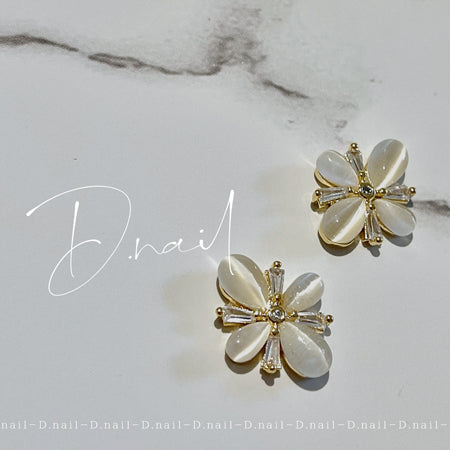 + D D.nail Silky Clover  Goldr  2 pieces