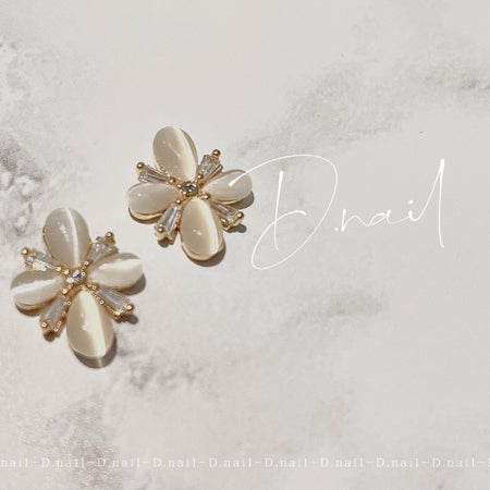 + D D.nail Silky Clover  Goldr  2 pieces