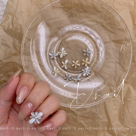 + D D.nail Silky Clover  Silver  2 pieces