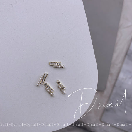 + D D.nail Stick Crystal Pearl  Gold 2 pieces