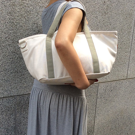 【25989】Soeno Nail Tote Bag Beige / Black