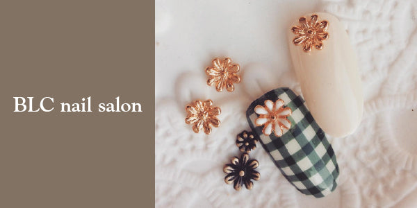 SHAREYDVA × BLC Nail Parts Antique Flower Gold Midum